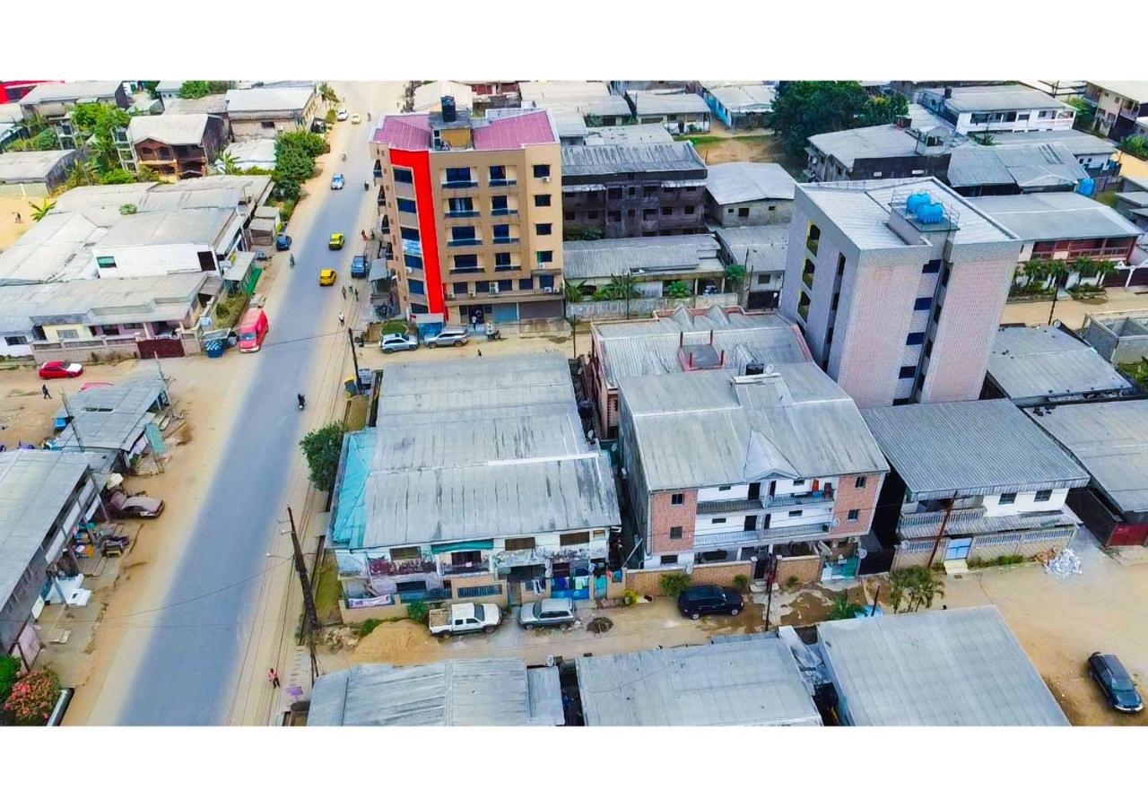 Naiveli-Palm Appartement Meuble Sobre Et Chic Douala Exterior foto